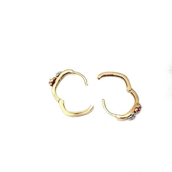 14K 3C 4mm Flower CZ Huggies Earrings - Picture 2 of 9